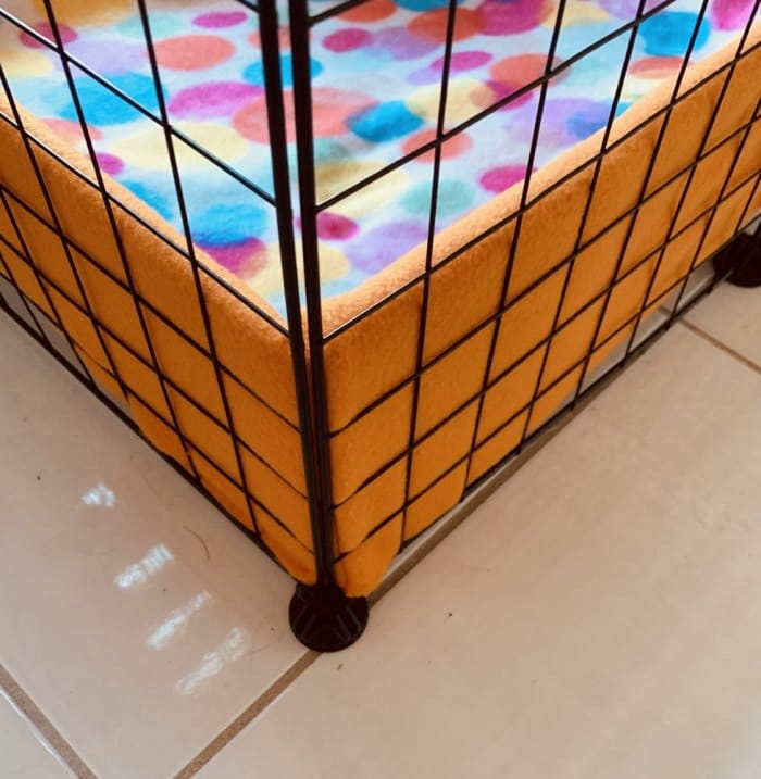 colourful fitted liner