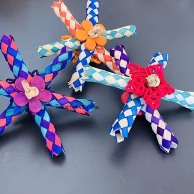 multi colourful flower bamboo trap