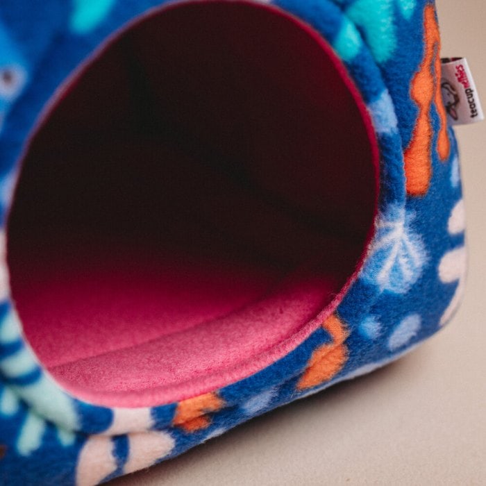 Teacup Nethies 2-in-1 Hut - Close up